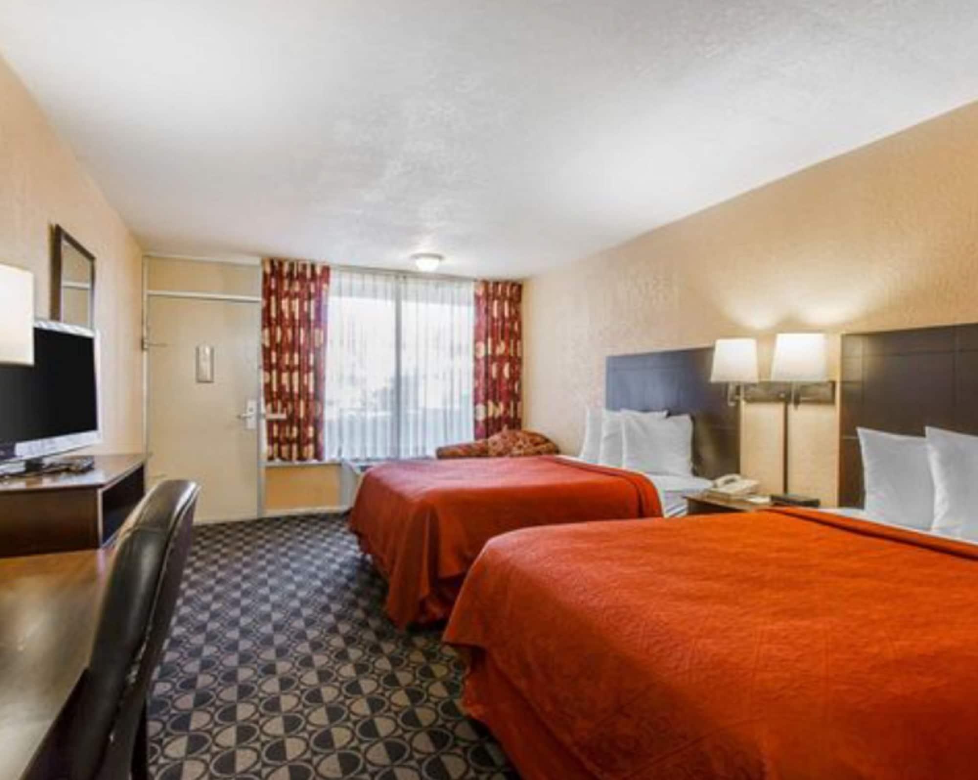 Quality Inn Ada Near University מראה חיצוני תמונה