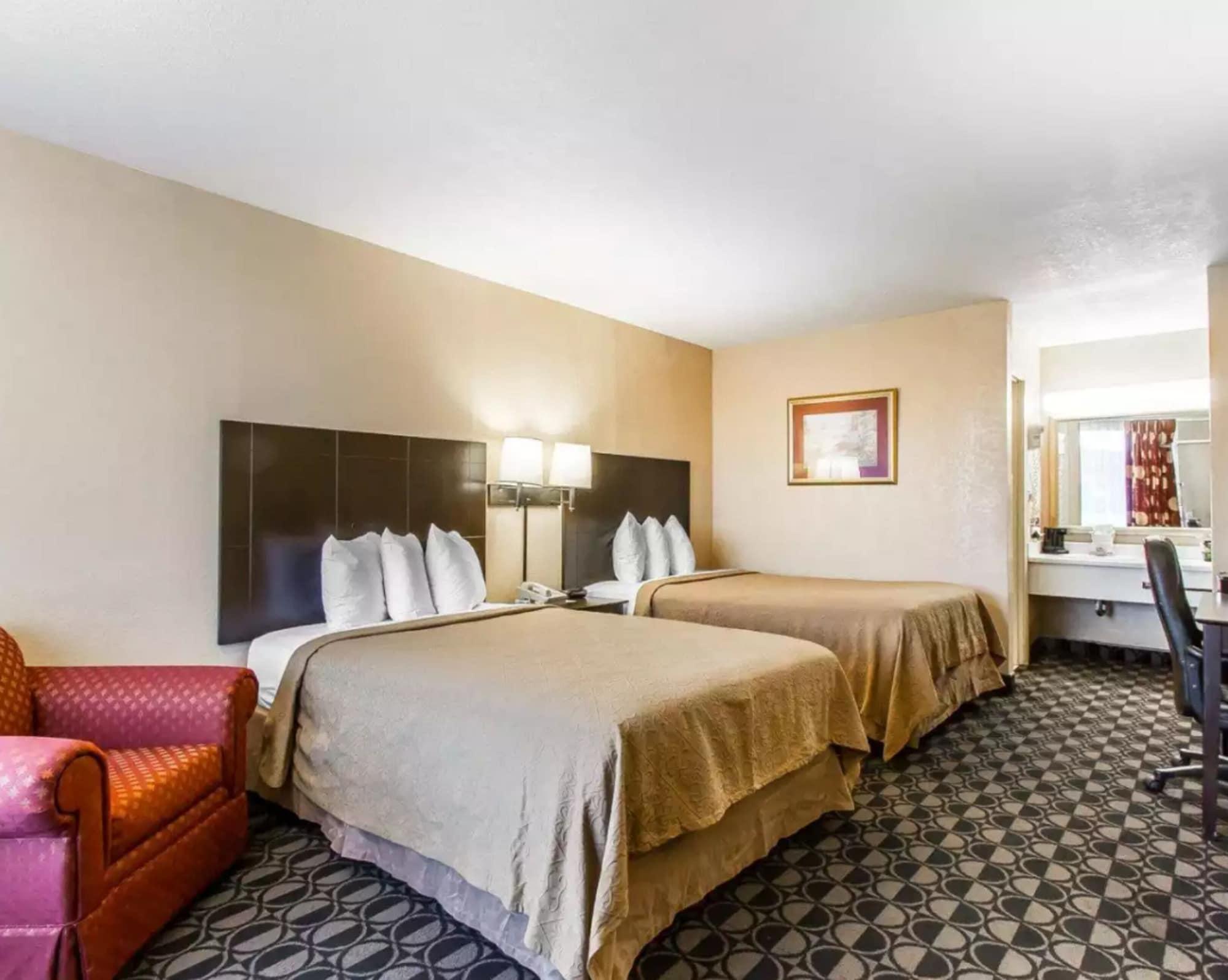 Quality Inn Ada Near University מראה חיצוני תמונה