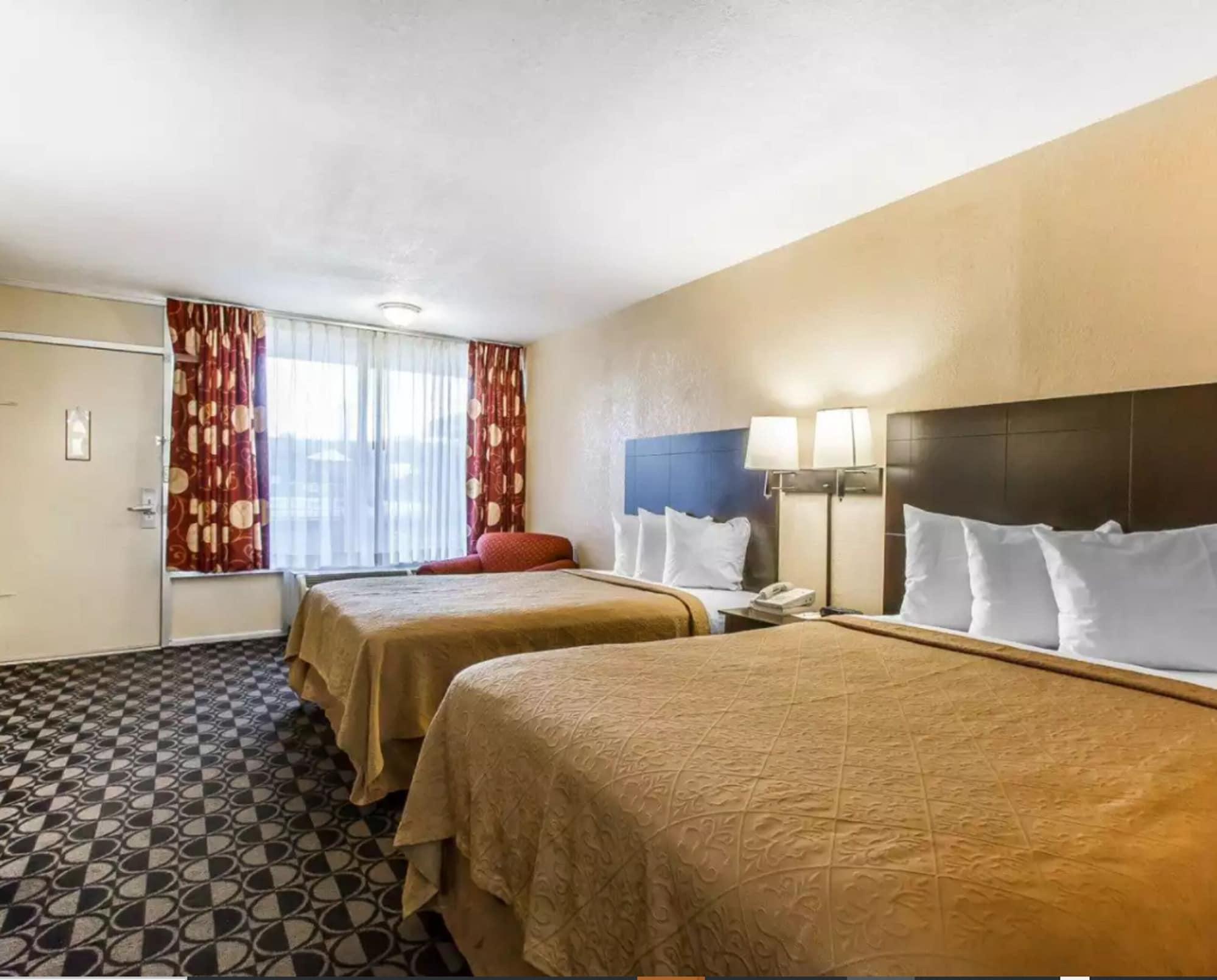 Quality Inn Ada Near University מראה חיצוני תמונה