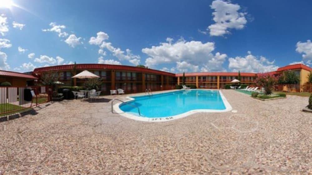 Quality Inn Ada Near University מראה חיצוני תמונה