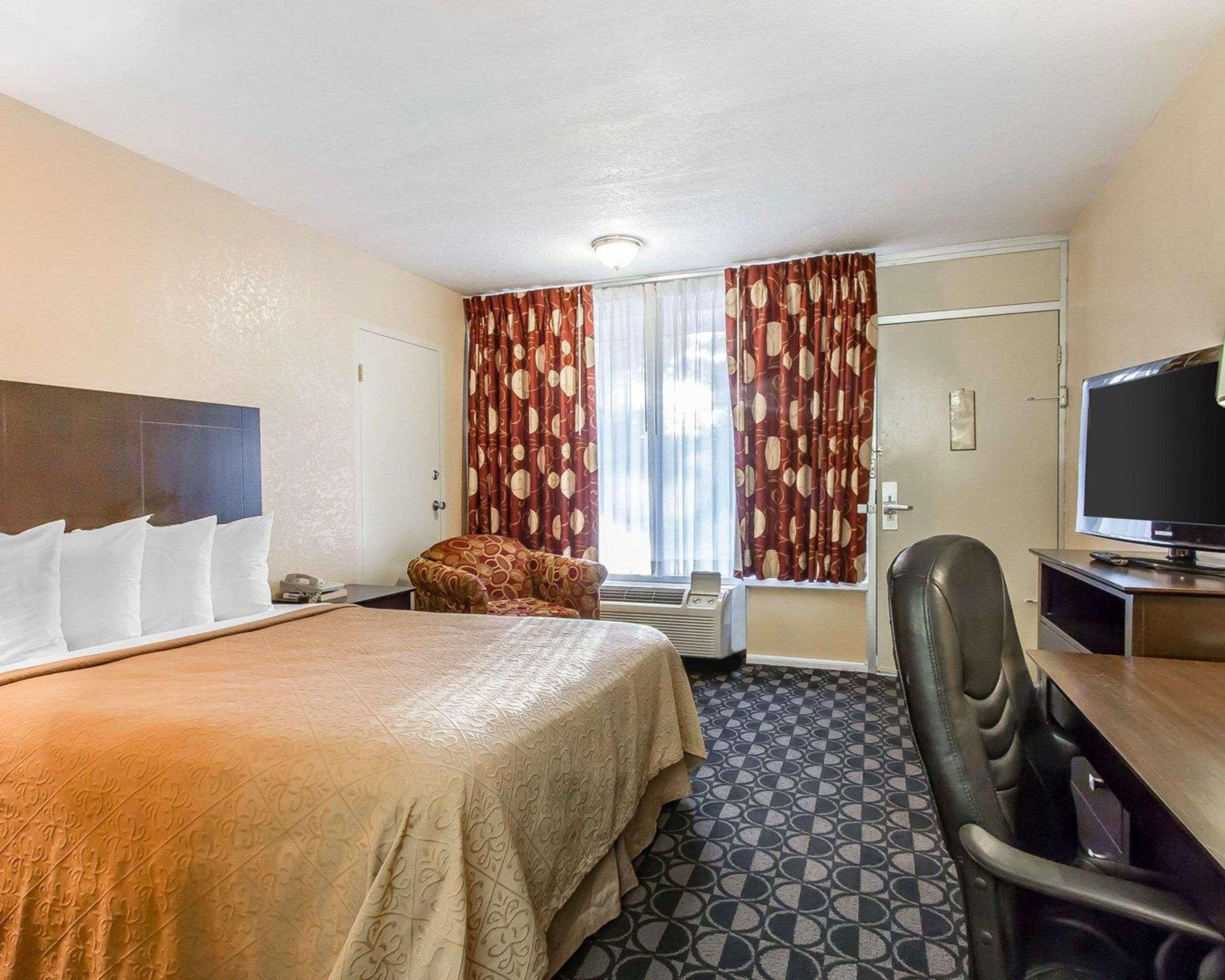 Quality Inn Ada Near University מראה חיצוני תמונה