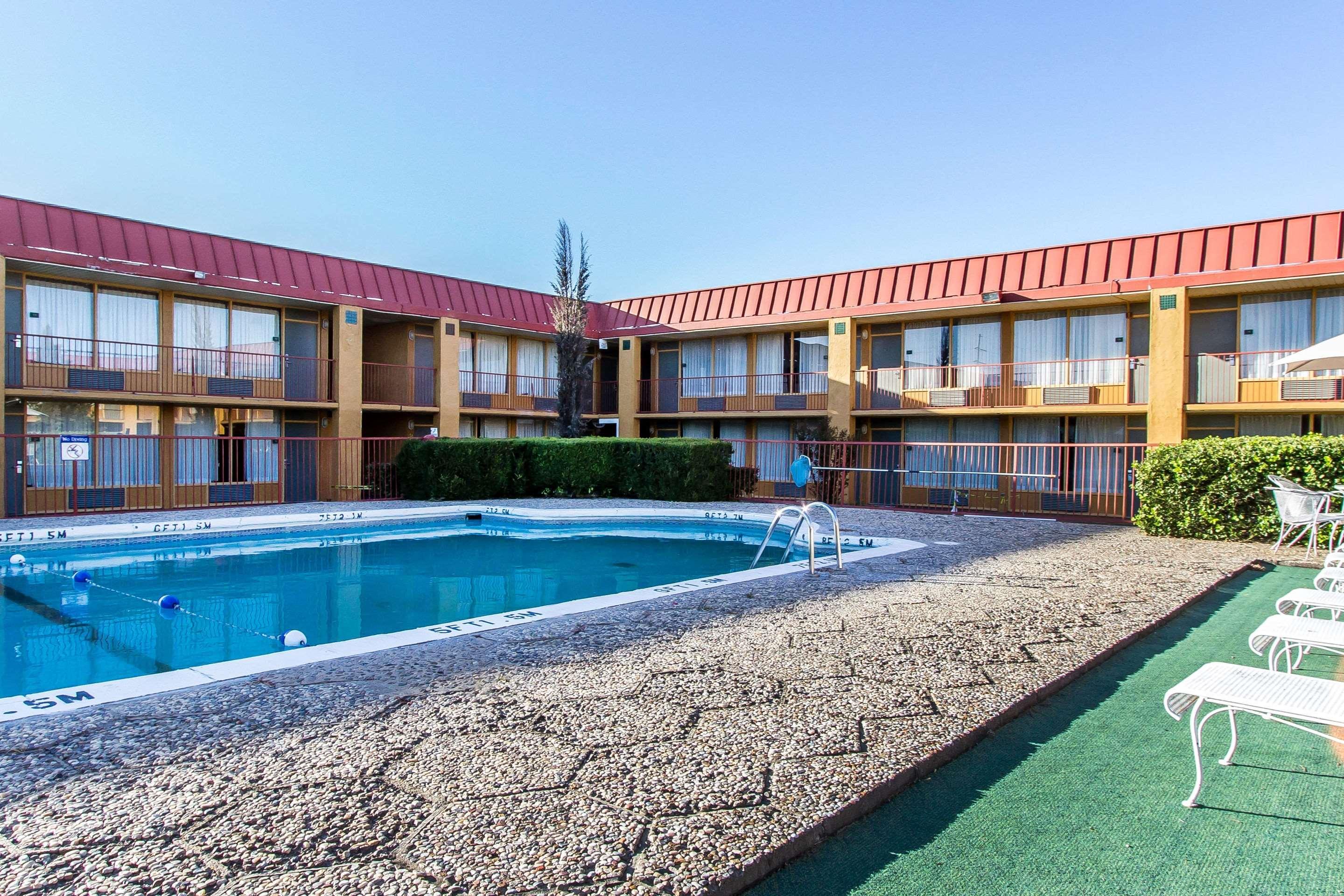 Quality Inn Ada Near University מראה חיצוני תמונה