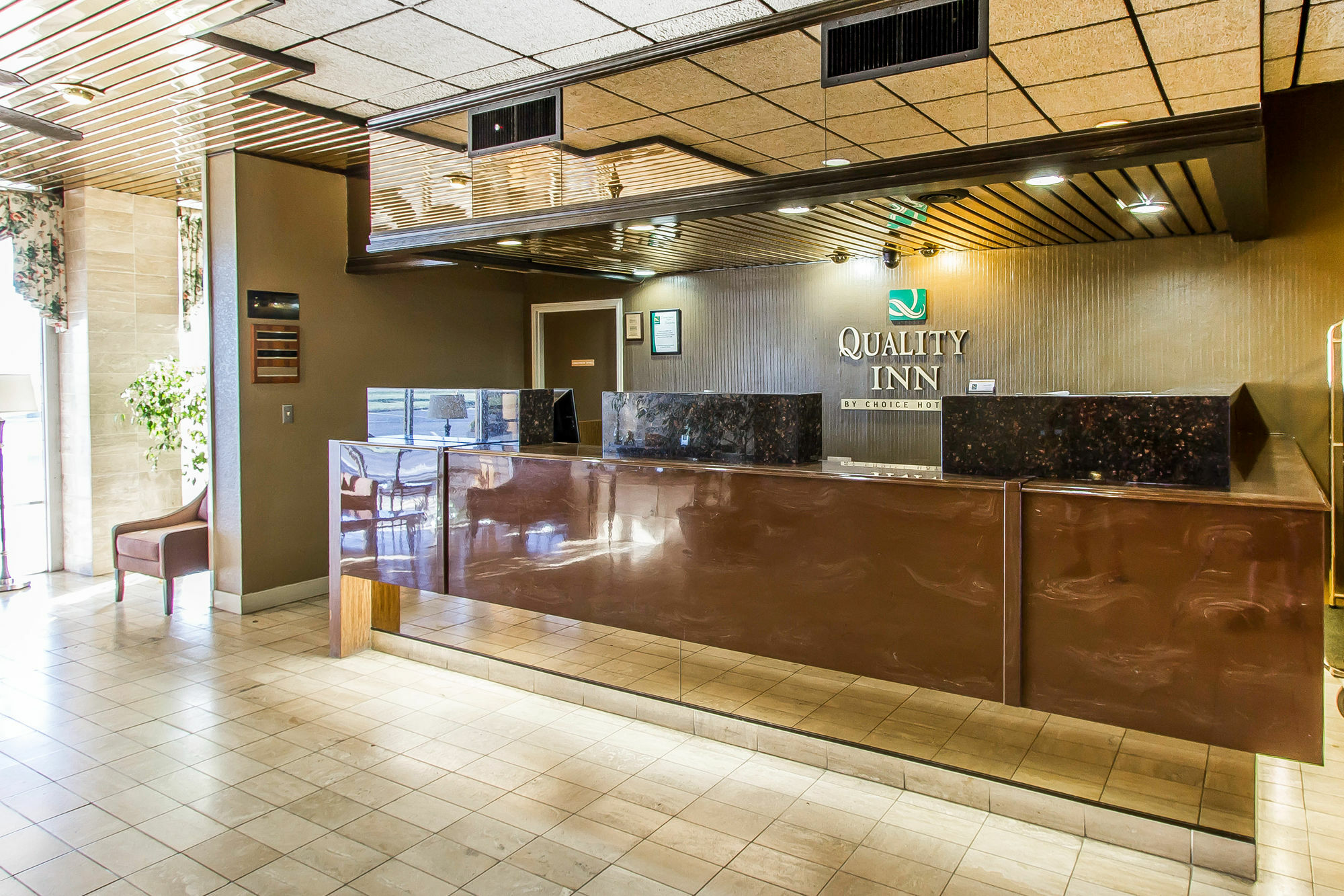 Quality Inn Ada Near University מראה חיצוני תמונה
