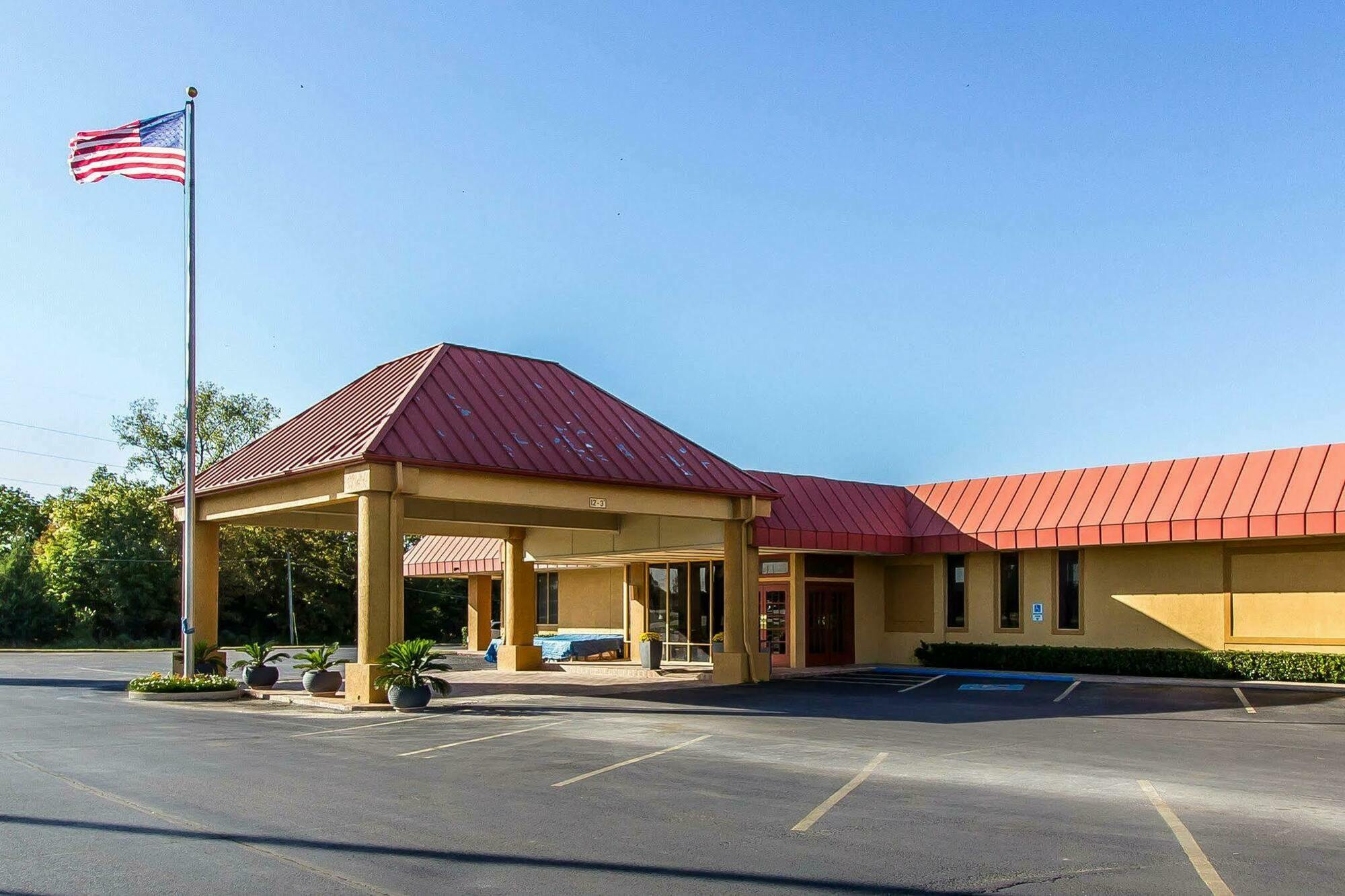 Quality Inn Ada Near University מראה חיצוני תמונה